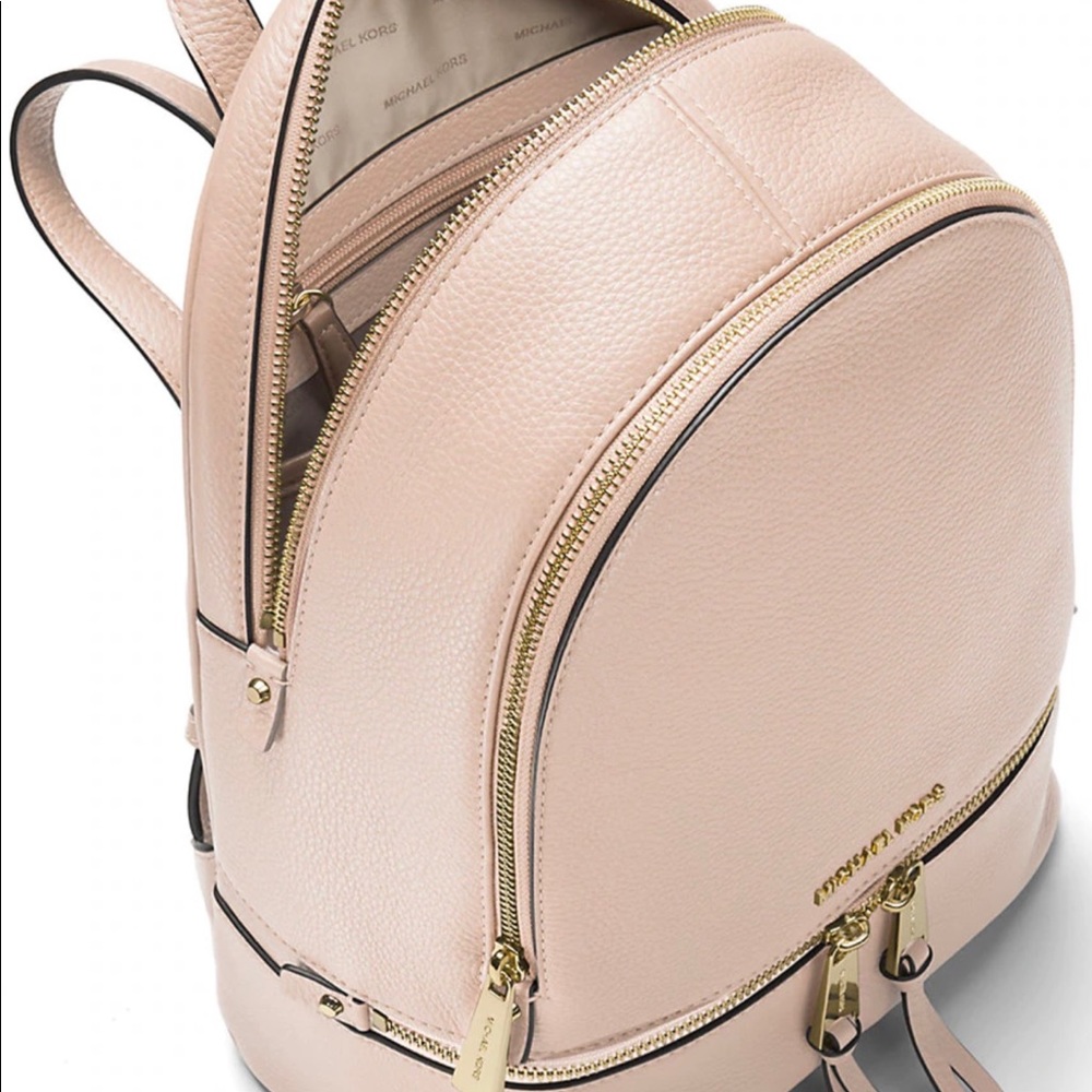 Michael Kors backpack - Picture 8 of 16